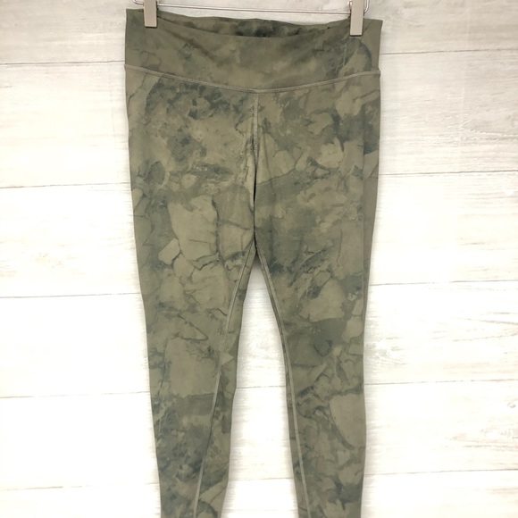 Reebok Pants - | Reebok | Crossfit camo leggings. Size M.
